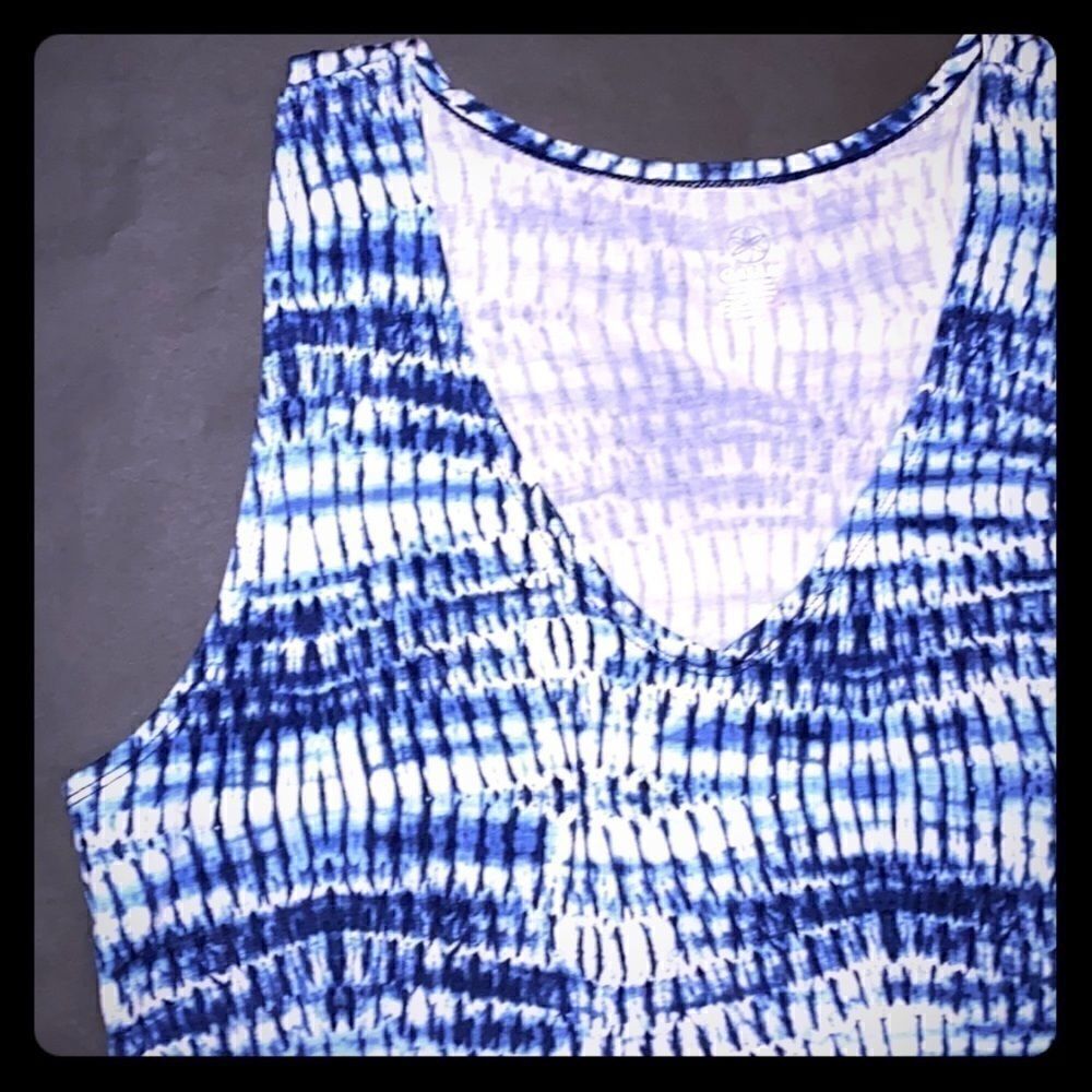 Gaiam Yoga top, tie dye, sleeveless, side vents